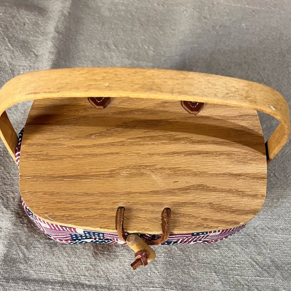 2004 Longaberger Kiddie Purse and Fabric Liner. - Picture 5 of 10